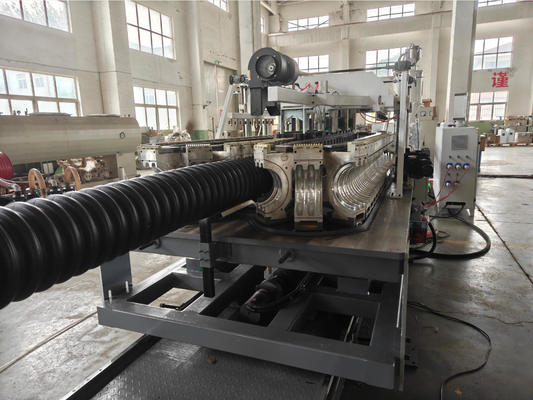 Double Wall Corrugated Pipe Extrusion Line with 32mm-200mm Screw Diameter 1 Set Water Tank and Hardness Of Screw HV>740
