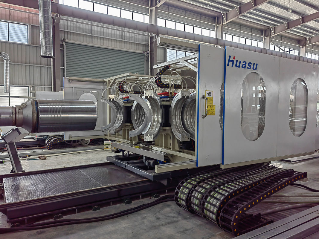 36/38 Pairs Moulds Double Wall Corrugated Pipe Extrusion Line With High Output And Siemens Electrical Parts (Linea di estrusione di tubi ondulati a doppia parete ad alta potenza e parti elettriche Siemens)