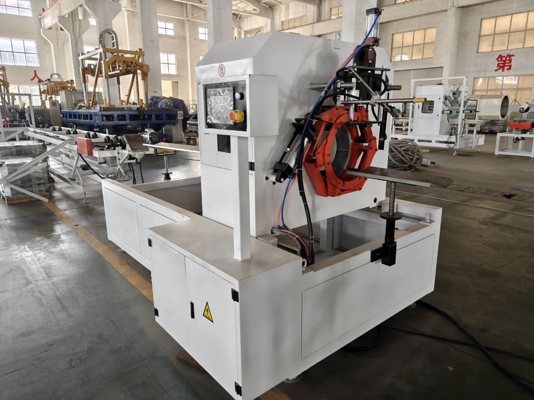 Linea di estrussione per la fabbricazione di tubi a doppia parete di corrugatura singola di grado automatico