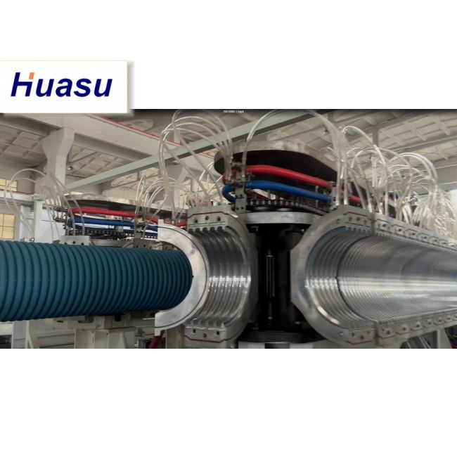 DWC Pipe Extrusion Line con 32-1600mm di diametro di tubo 60-2000kg/h Capacità e Siemens PLC Technology