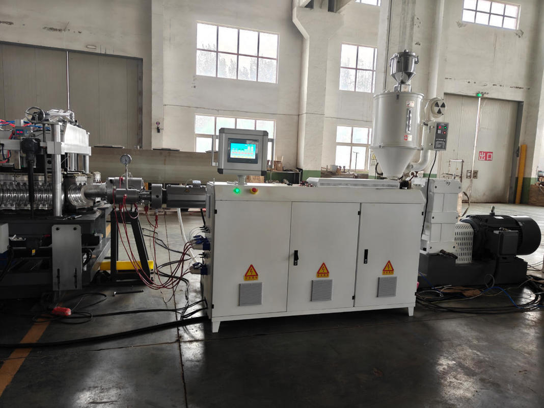 Linea di estrusione automatica per tubi DWC con inverter Siemens e relè Omron per la produzione di tubi corrugati da 75-250 mm