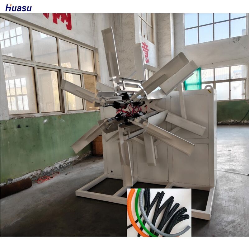 Linea di estrusione per tubi corrugati a doppia parete con motore AC Siemens Beide, 48 quantità di stampi e rapporto vite 33:1