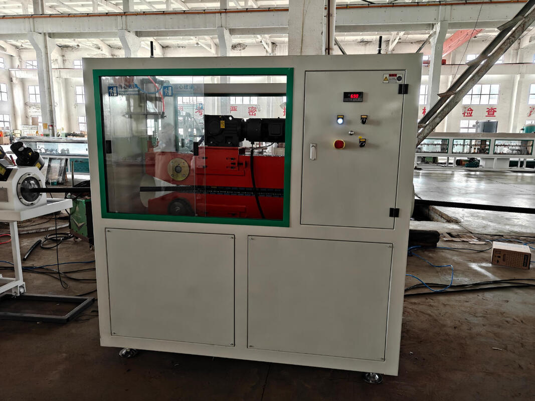 Linea di estrusione per tubi corrugati a parete singola con controllo PLC, con profondità di nitrurazione del cilindro 0,4～0,7 mm e componenti elettrici Schneider/Siemens