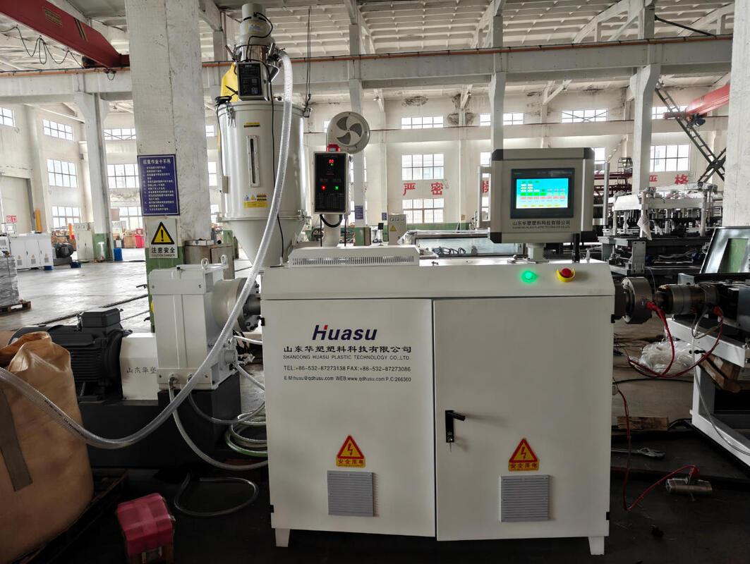 Linea di estrussione di tubi ondulati a parete singola completamente automatica con uscita da 40-80 kg/h e sistema di raffreddamento ad acqua