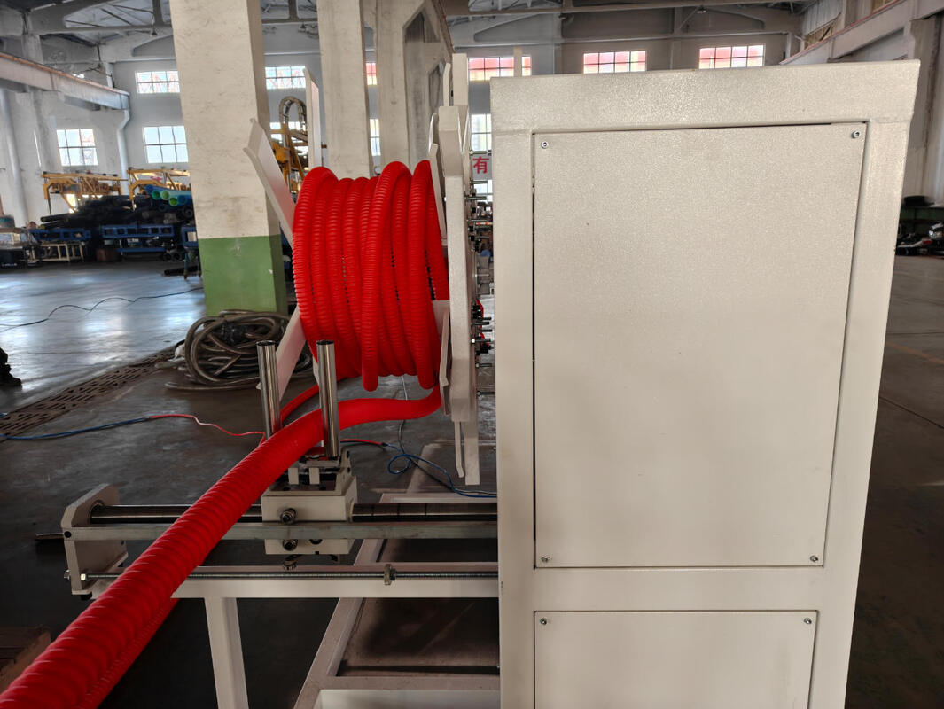 Linea di estrusione per tubi corrugati a doppia parete con materiale ingranaggi 20CrMnTi e componenti elettrici Siemens, con vite e cilindro HV>740