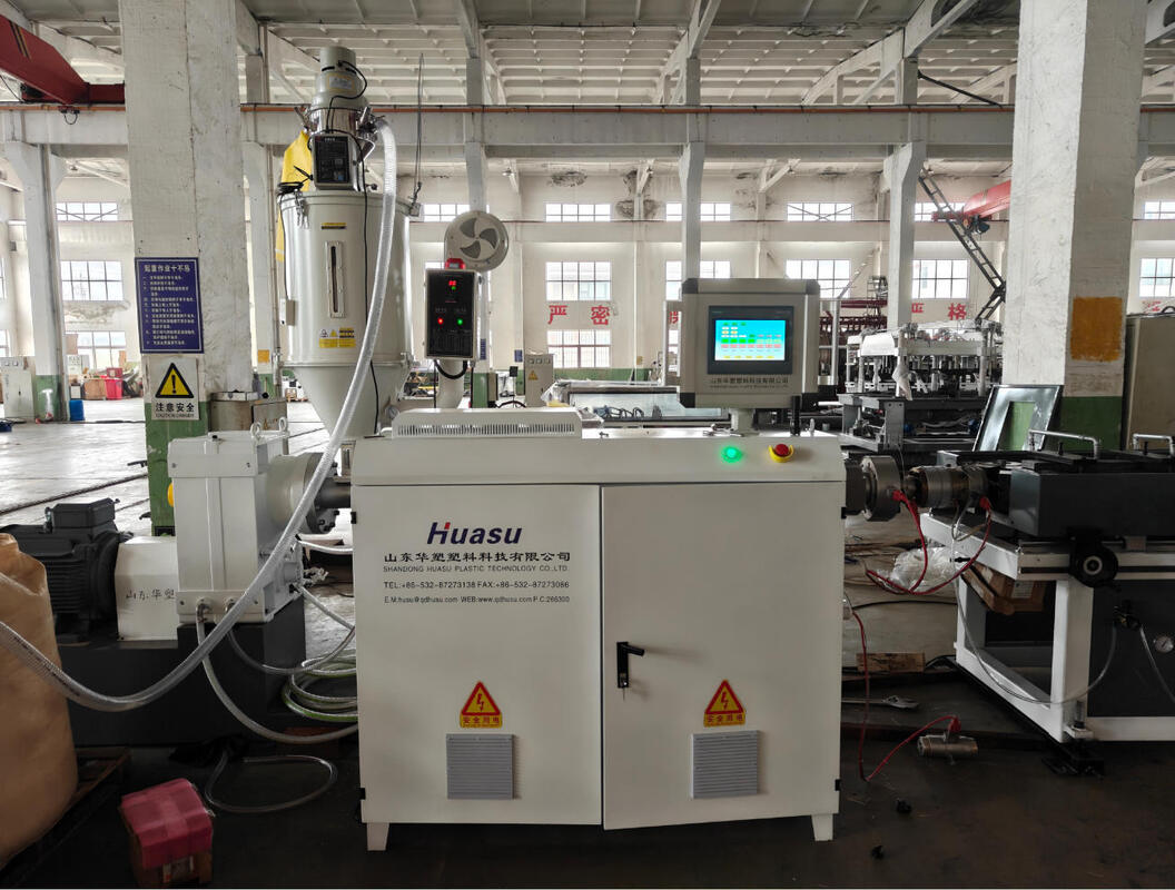 Macchina per l'estrusione di tubi ondulati a doppia parete con controllore di frequenza Siemens a vite a canna HV740 e materiale di ingranaggio 20CrMnTi