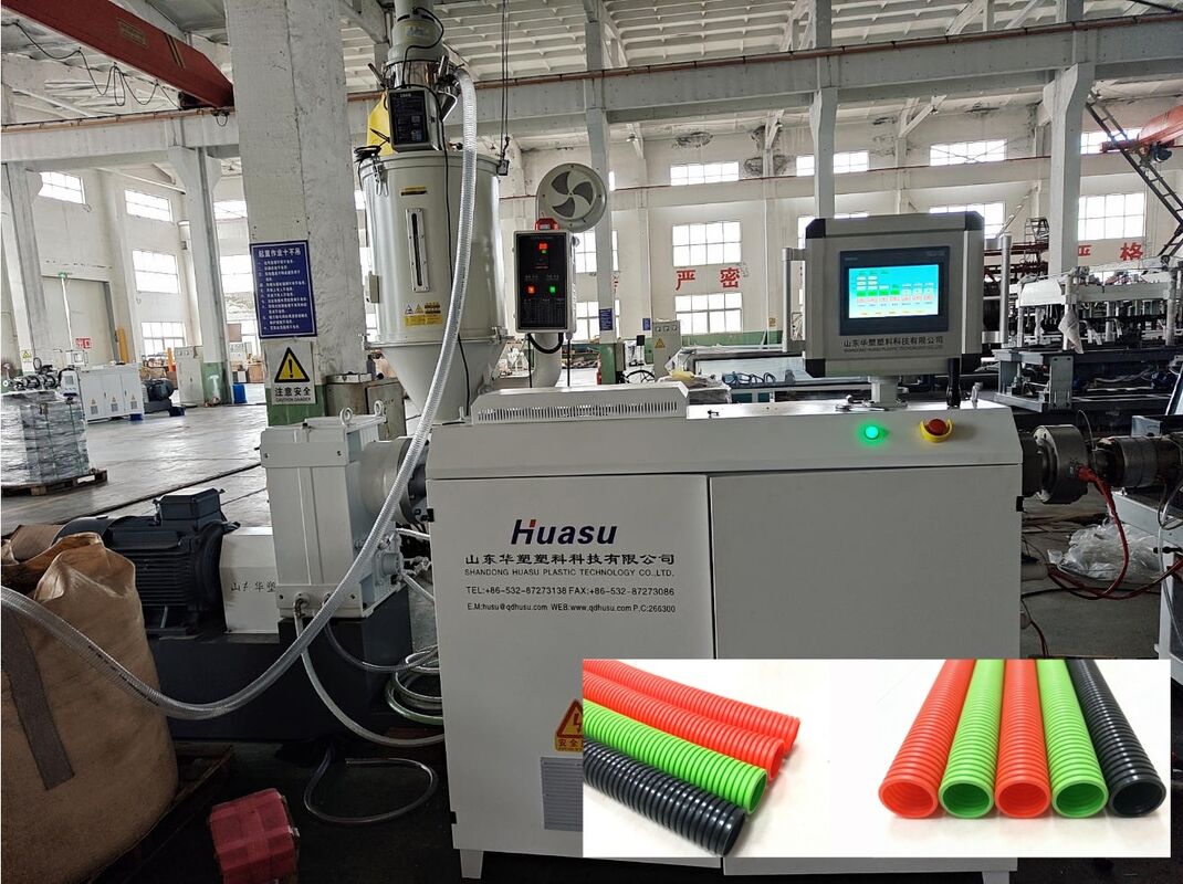 Linea di estrusione di tubi ondulati a parete singola con Siemens Schneider Main Electrics, materiale a canna 38CrMoAlA e telecomando PLC