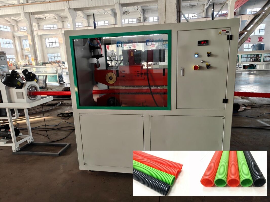 Linea di estrusione di tubi ondulati a parete singola con materiale a canna 38CrMoAlA e elettrodomestici principali Siemens Schneider con telecomando PLC