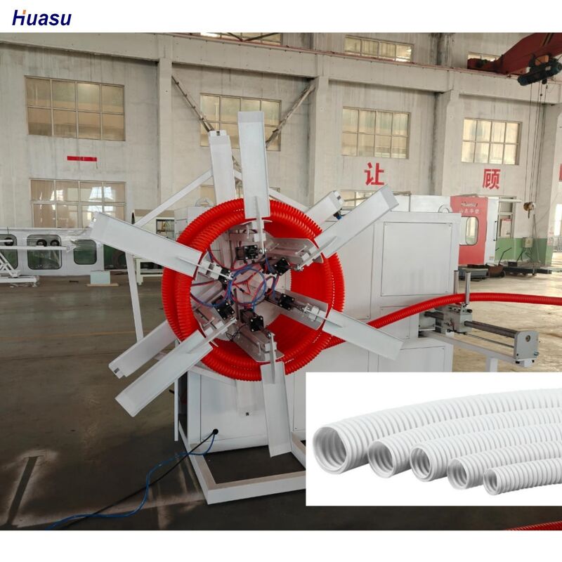 Linea di estrusione computerizzata per tubi ondulati a parete singola con inverter Siemens e corrugatore a stampo rotante per il funzionamento