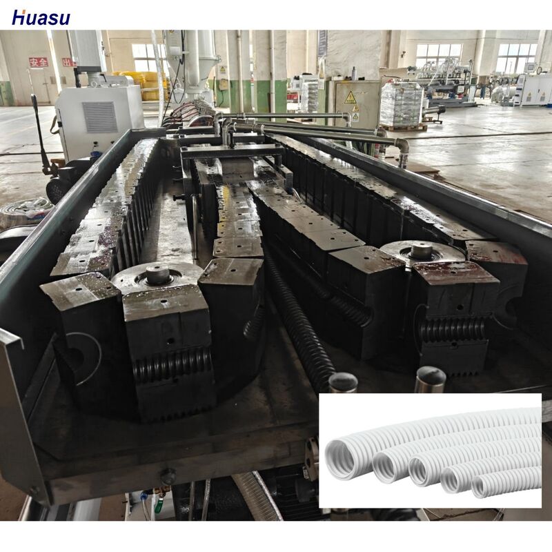 Linea di estrusione computerizzata per tubi ondulati a parete singola con inverter Siemens e corrugatore a stampo rotante per il funzionamento