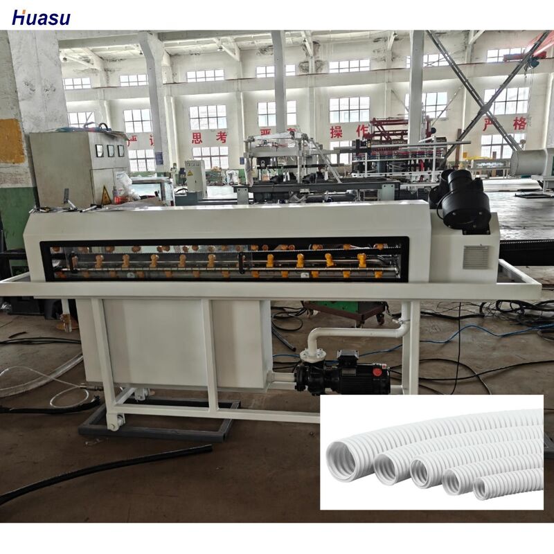 Controllo PLC Linea di produzione di tubi ondulati a parete singola per materie prime PP PE PVC