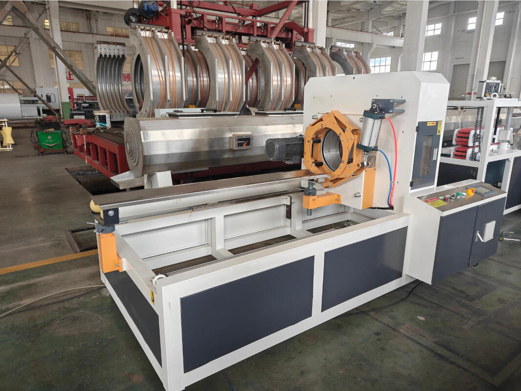 Equipaggiamento per tubi elettrici Linea di produzione di tubi a spirale dotata di macchina di avvolgimento 100 m rotolo in grado di gestire varie dimensioni di tubi