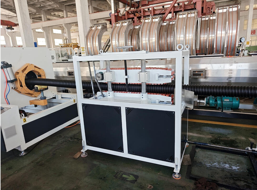 Equipaggiamento per tubi elettrici Linea di produzione di tubi a spirale dotata di macchina di avvolgimento 100 m rotolo in grado di gestire varie dimensioni di tubi