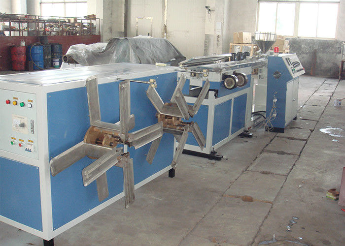 Il PE pp dell'HDPE di plastica PPR del tubo del PVC CPVC di UPVC innaffia la linea di produzione dell'estrusione di tubi del tubo flessibile del tubo del condotto elettrico