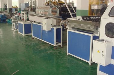 Singola macchina a 3 strati dello stampaggio mediante soffiatura del serbatoio di acqua macchina/1000L dello stampaggio mediante soffiatura dell'HDPE della vite